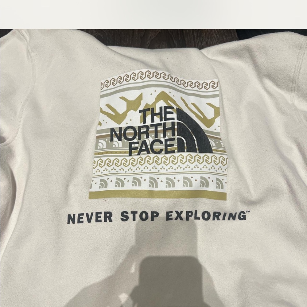 The North Face Men’s Cream Sweatshirt